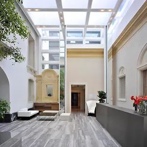 House 4*, Катания Италия